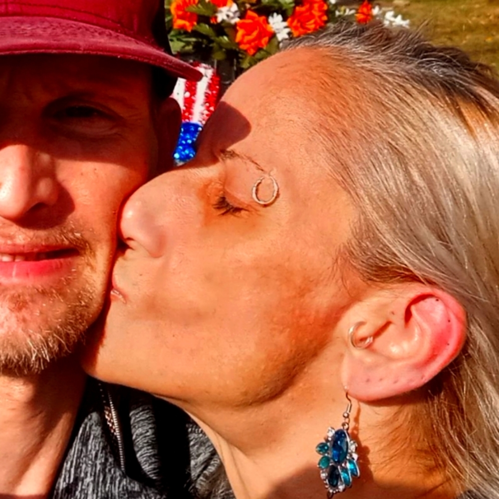 Meet your Posher, Dana